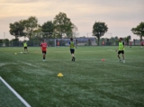 Training eerste selectie S.K.N.W.K. van donderdag 1 mei 2025 (50/80)